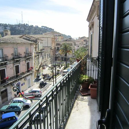 Casa Vacanze Mafalda Apartment โมดิกา ภายนอก รูปภาพ